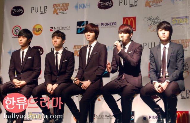 Infinite at the DKFC press conference