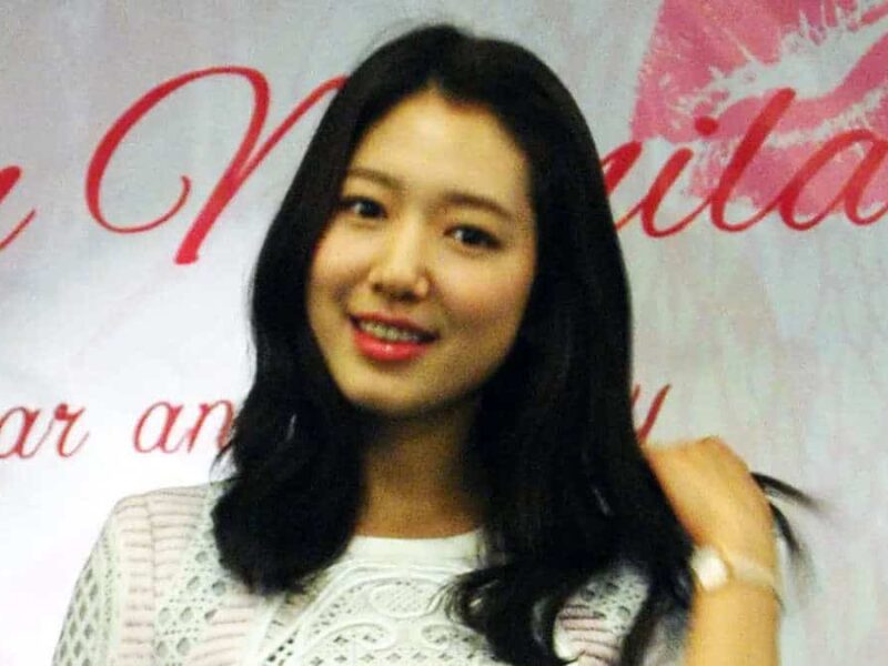 Park Shin Hye in Manila