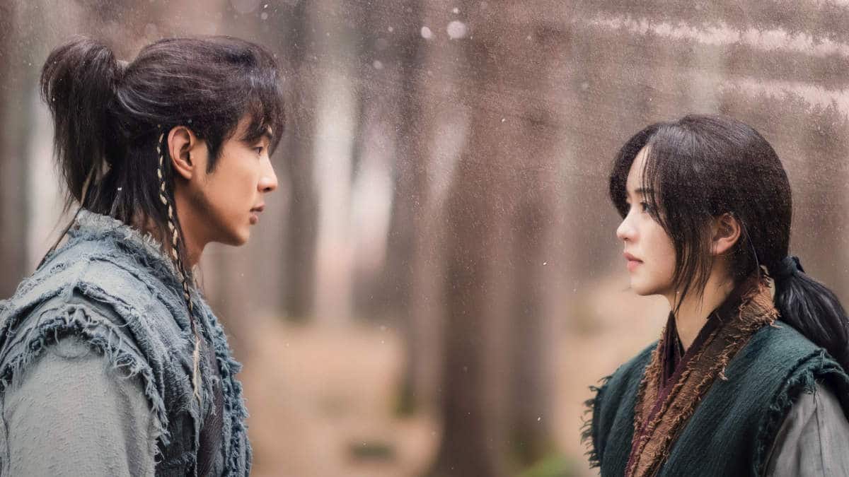 Ji Soo and Kim So-hyun in â€œRiver Where the Moon Risesâ€