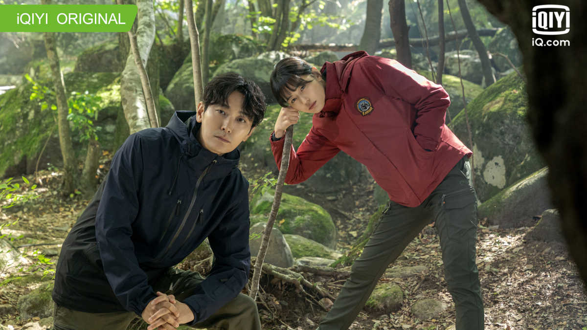 Joo Ji-hoon and Gianna Jun for iQiyi original 'Jirisan'