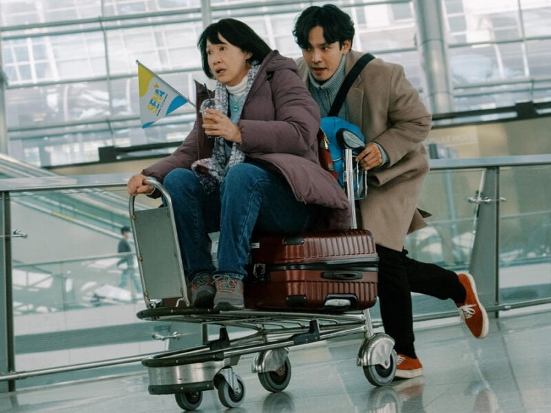 "Ajoomma": Hong Huifang and Kang Hyung-suk