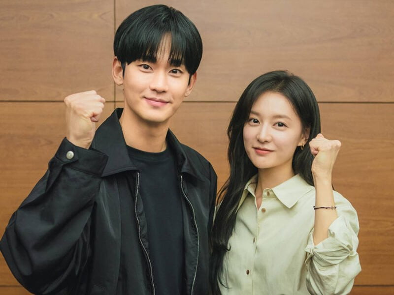 Kim Soo-hyun and Kim Ji-won