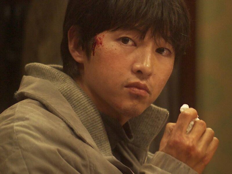 Song Joong-ki as Loh Kiwan