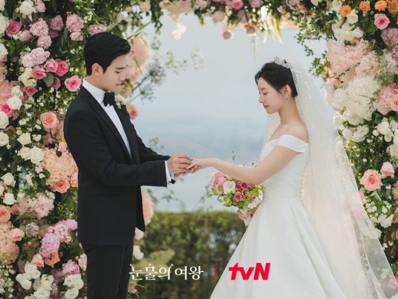 Kim Soo-hyun and Kim Ji-won