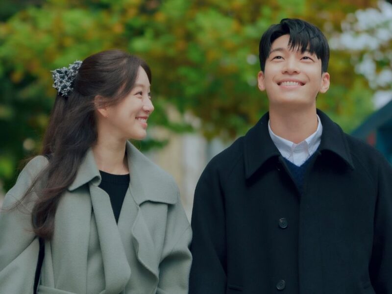 Jung Ryeo-won, Wi Ha-joon in "The Midnight Romance in Hagwon"