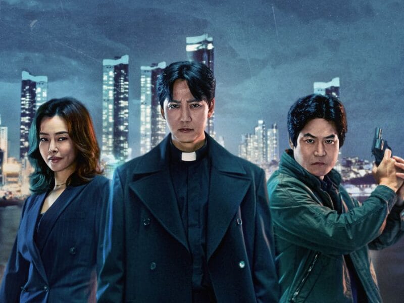 Lee Hanee, Kim Nam-gil, and Kim Sung-kyun in "The Fiery Priest 2"