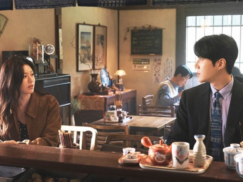 Go Youn-jung and Kim Seon-ho