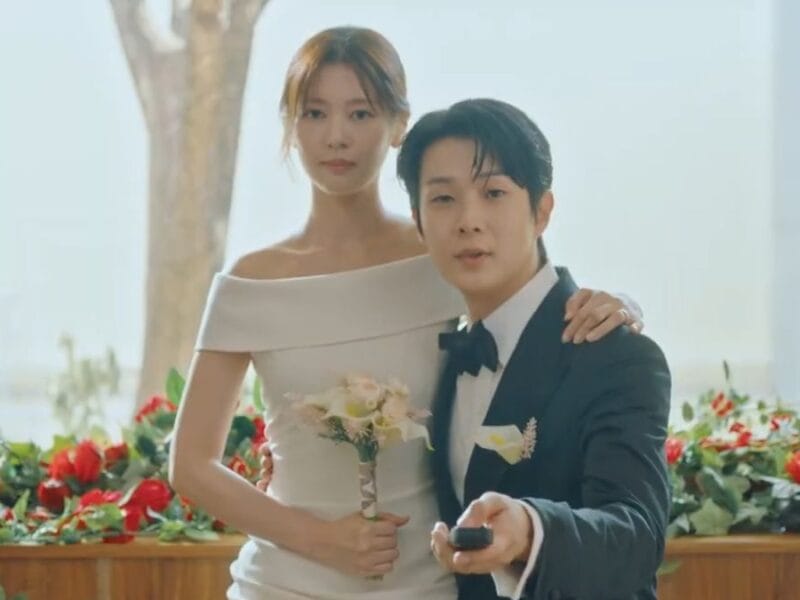 Jung So-min and Choi Woo-shik in "Will You Marry Me?"